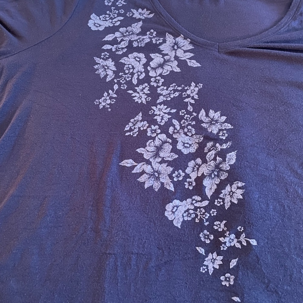 Lane Bryant Deep Blue Floral Short Sleeve Tunic - Picture 4 of 7